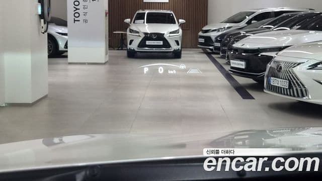 Lexus NX350h 2025 — Photo 12/20
