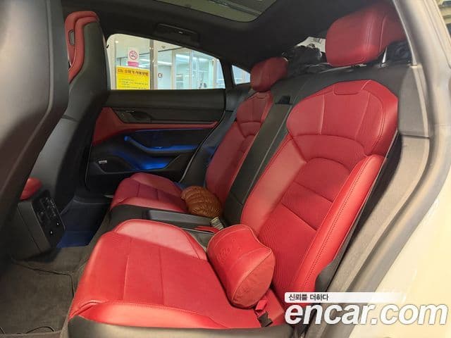 Porsche Taycan 2021 — Photo 20/20