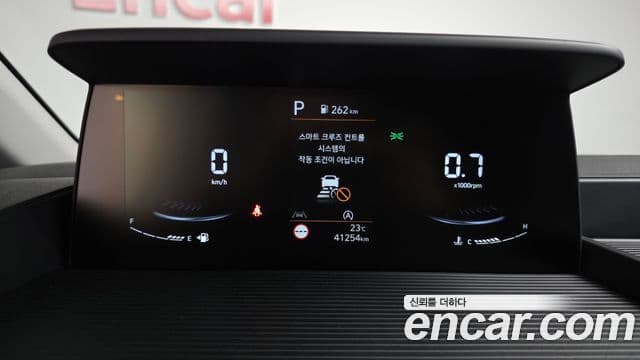 Hyundai Staria 2024 — Фото 8/20