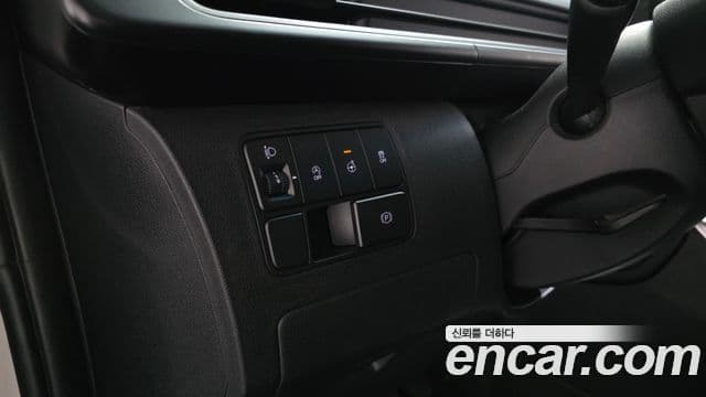 Hyundai Staria 2024 — Фото 18/20
