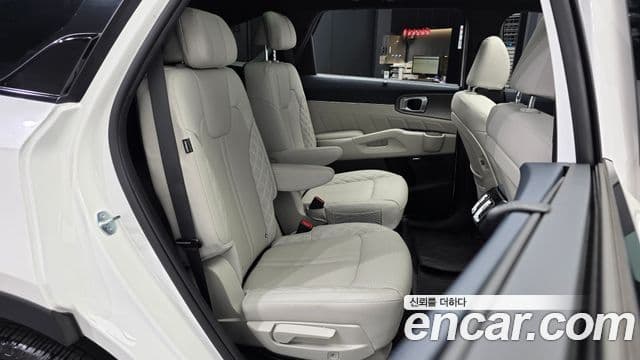 Kia Sorento 2025 — Фото 12/20