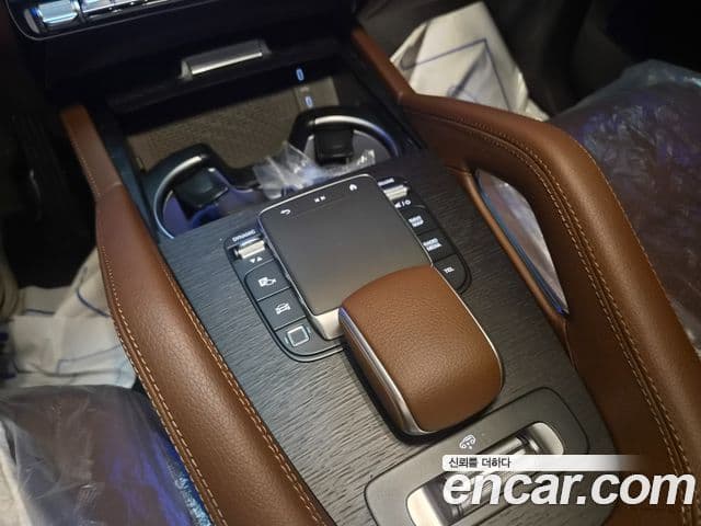 Mercedes-Benz GLE-Class 2026 — Photo 5/15