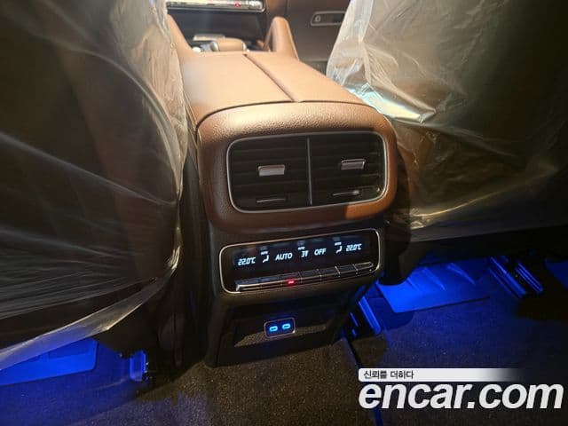 Mercedes-Benz GLE-Class 2026 — Photo 13/15