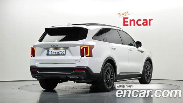 Kia Sorento 2024 — Фото 2/20
