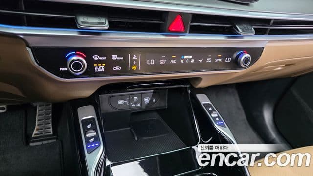 Kia Sorento 2024 — Фото 17/20