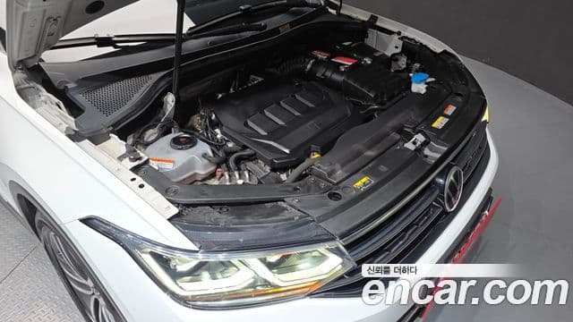 Volkswagen Tiguan 2021 — ფოტო 12/34