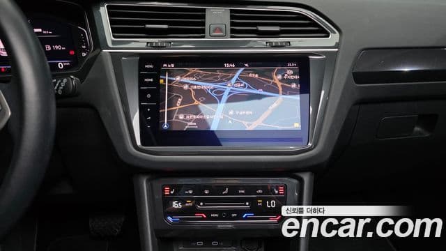 Volkswagen Tiguan 2021 — ფოტო 4/34