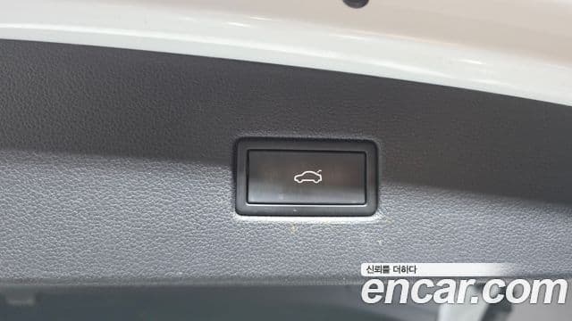 Volkswagen Tiguan 2021 — ფოტო 15/34
