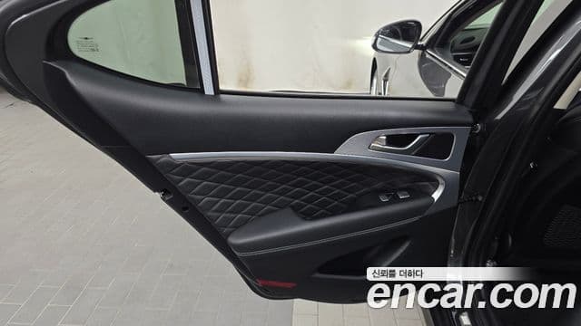 Genesis G70 2019 — Şəkil 22/37