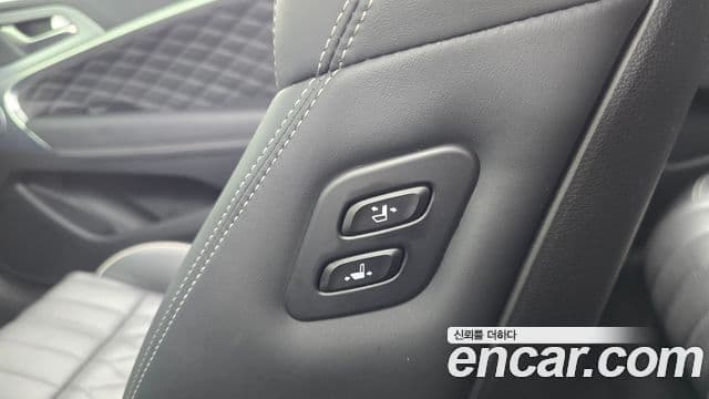Genesis G70 2019 — Şəkil 28/37