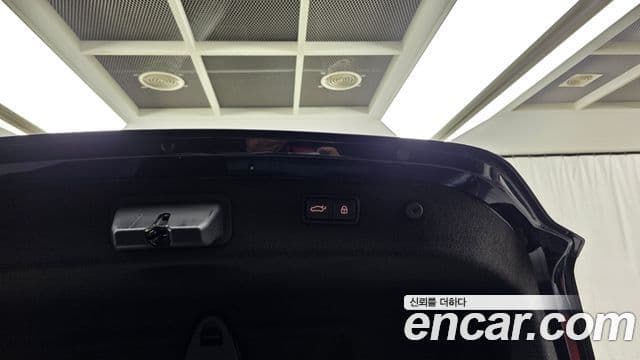Genesis G70 2019 — Şəkil 33/34