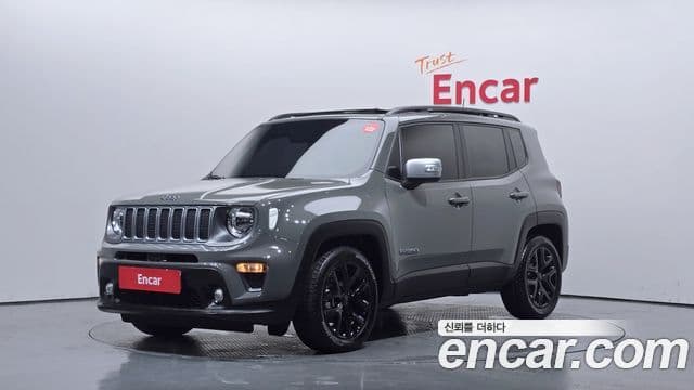 Jeep Renegade 2022 — ფოტო 18/32