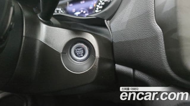 Jeep Renegade 2022 — ფოტო 30/32