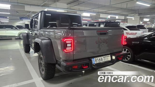 Jeep Gladiator 2023 — Photo 7/12