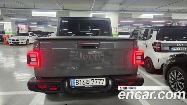 Jeep Gladiator 2023 — Photo 12/12
