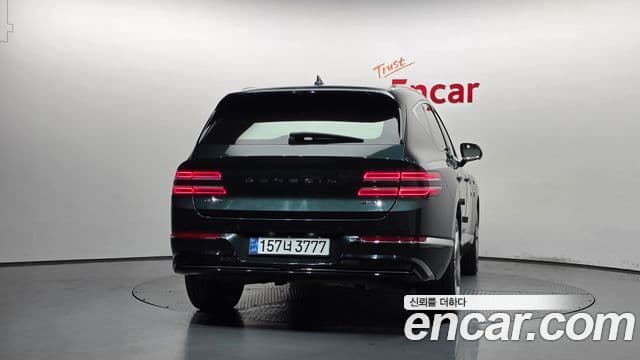 Genesis GV80 2022 — Şəkil 28/33