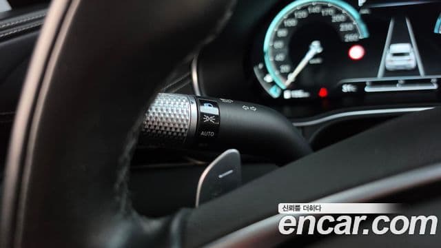 Genesis GV80 2022 — Şəkil 27/33