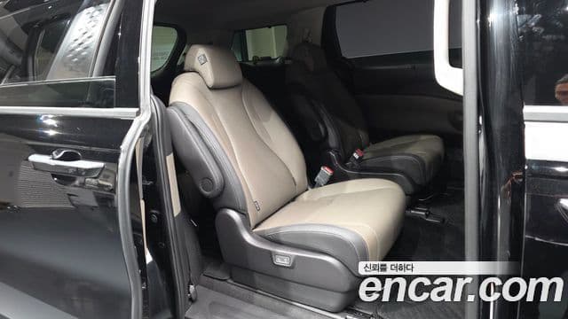Kia Carnival 2025 — Фото 12/20