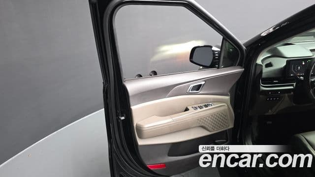 Kia Carnival 2025 — Şəkil 9/45