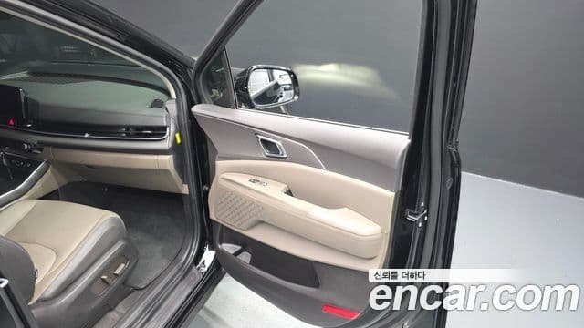 Kia Carnival 2025 — Şəkil 25/45