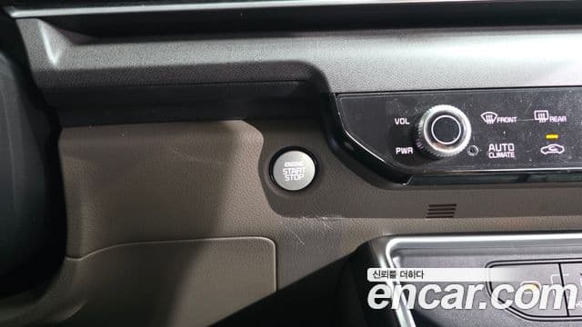 Kia Carnival 2025 — Şəkil 13/45