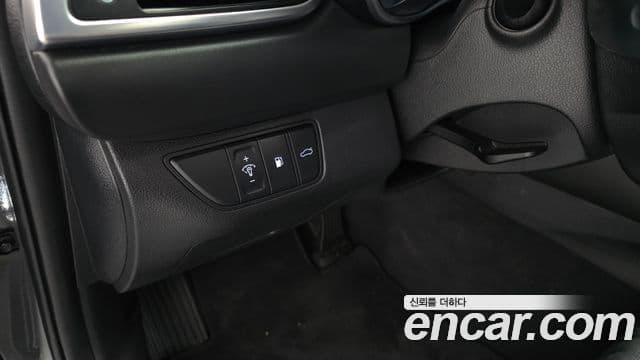 Genesis G70 2021 — Photo 6/30