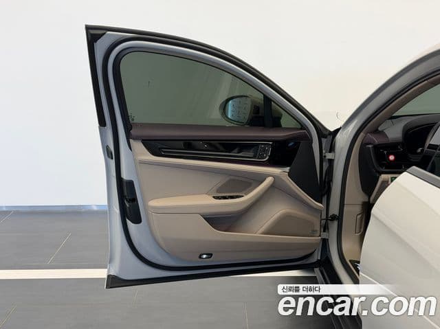 Porsche Panamera 2024 — Şəkil 10/20