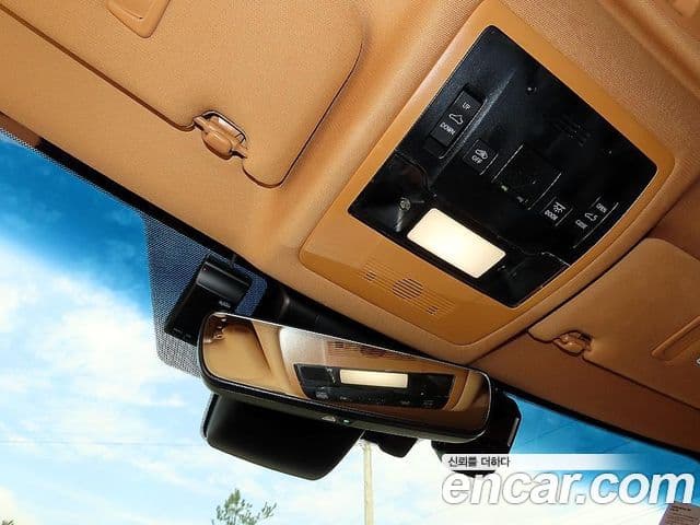 Lexus ES300h 2023 — Şəkil 12/16