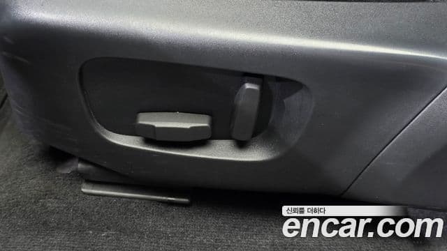 Land Rover Range Rover Evoque 2020 — Photo 11/35