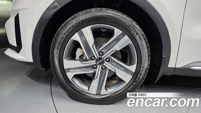 Kia Sorento 2023 — ფოტო 1/40