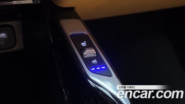Kia Sorento 2023 — ფოტო 27/40