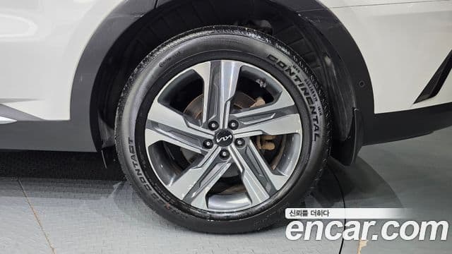 Kia Sorento 2023 — ფოტო 29/40