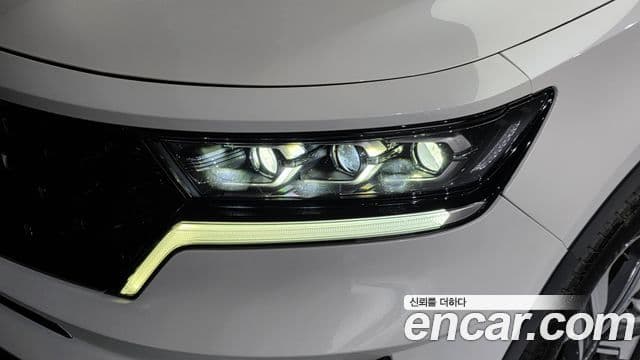 Kia Sorento 2023 — ფოტო 17/40