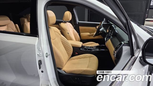 Kia Sorento 2023 — ფოტო 19/40