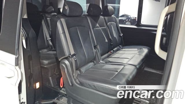 Hyundai Staria 2023 — Фото 11/20