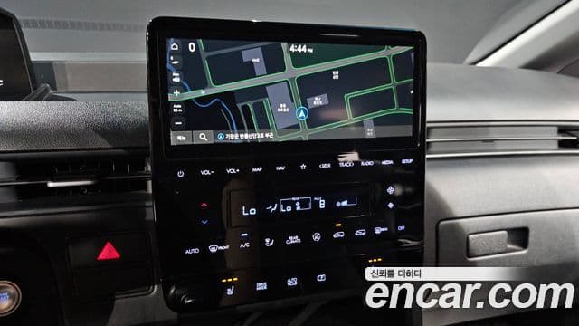 Hyundai Staria 2023 — Фото 16/20