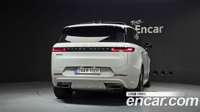 Land Rover Range Rover Sport 2024 — Фото 4/20