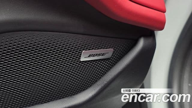 Porsche Taycan 2024 — ფოტო 10/38