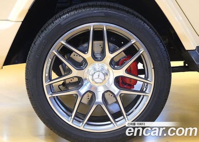 Mercedes-Benz G-Class 2024 — Photo 18/20