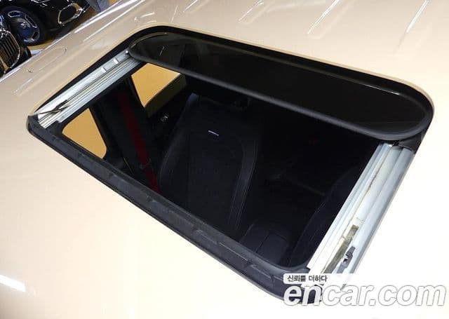 Mercedes-Benz G-Class 2024 — Photo 15/20