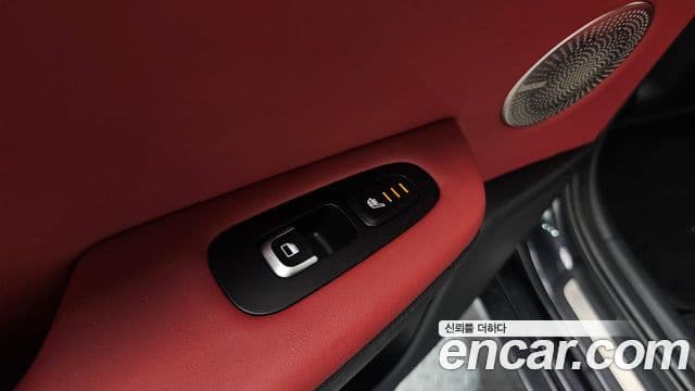 Kia Stinger 2018 — Şəkil 11/34