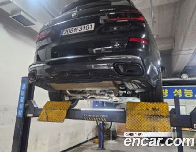 BMW X7 2024 — Photo 2/2