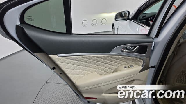 Genesis G70 2018 — Şəkil 9/36
