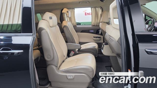 Kia Carnival 2022 — Фото 11/20