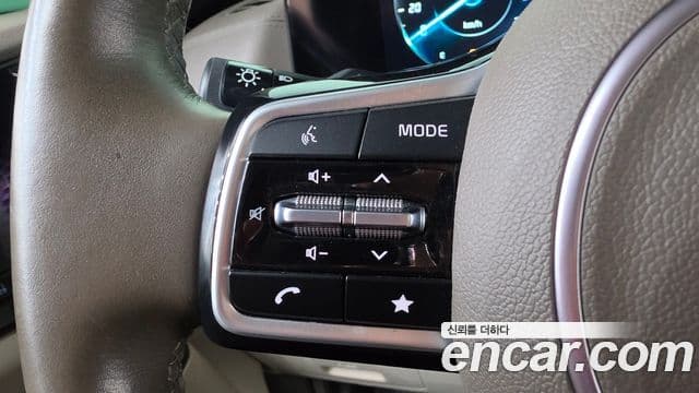 Kia Carnival 2022 — Фото 16/20