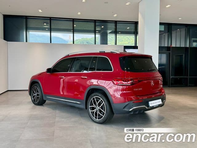 Mercedes-Benz EQB 2024 — ფოტო 12/20