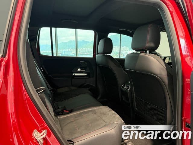 Mercedes-Benz EQB 2024 — ფოტო 15/20