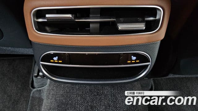 Genesis GV70 2023 — Photo 5/20