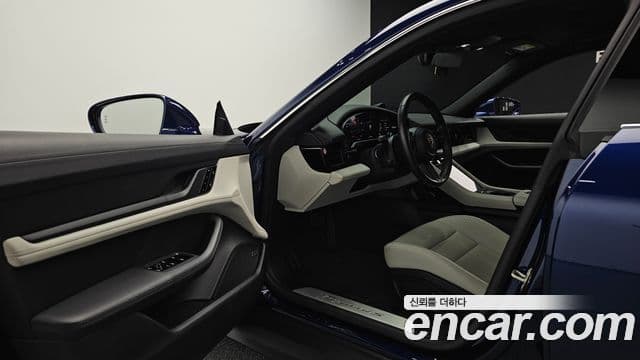 Porsche Taycan 2021 — ფოტო 5/20