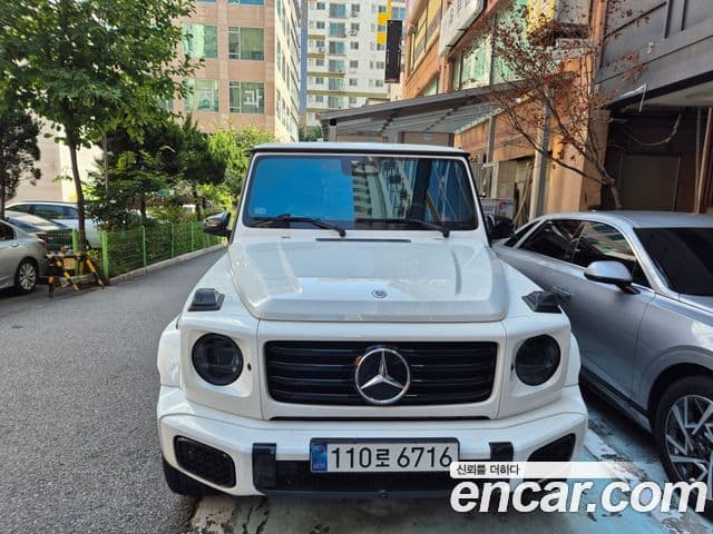 Mercedes-Benz G-Class 2025 — Photo 3/9